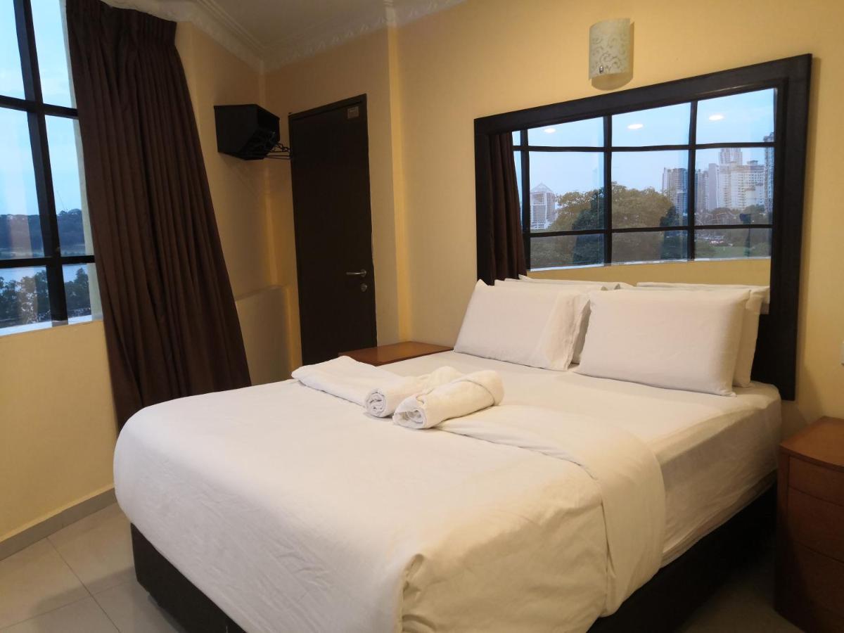 City Times Inn Seri Kembangan Luaran gambar